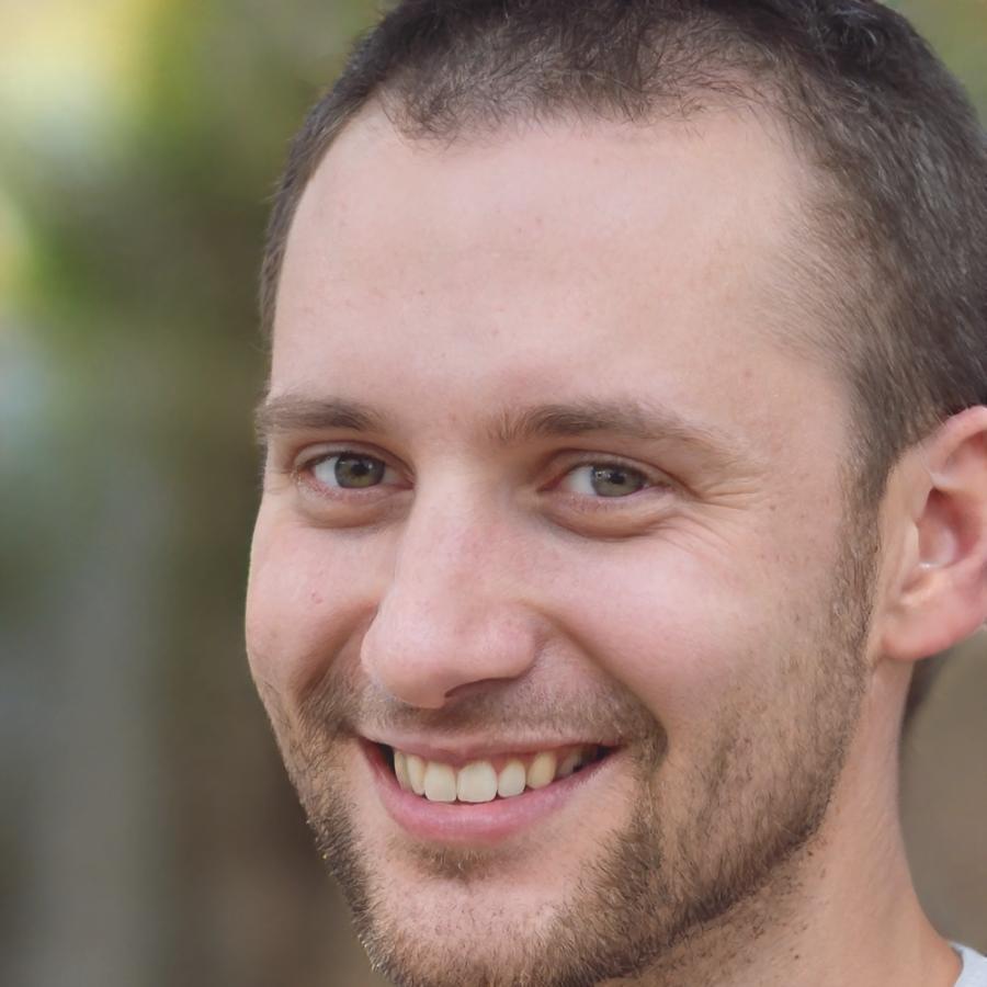 Dr. Marcus Weber, Finanzstrategie-Experte